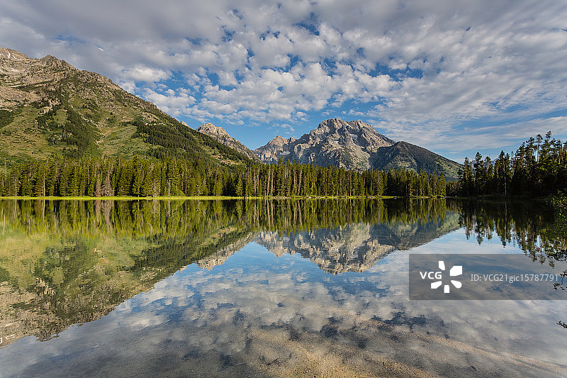 弦湖倒影图片素材
