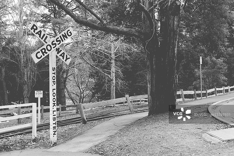 铁路道口图片素材