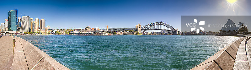 阳光明媚的悉尼海港图片素材