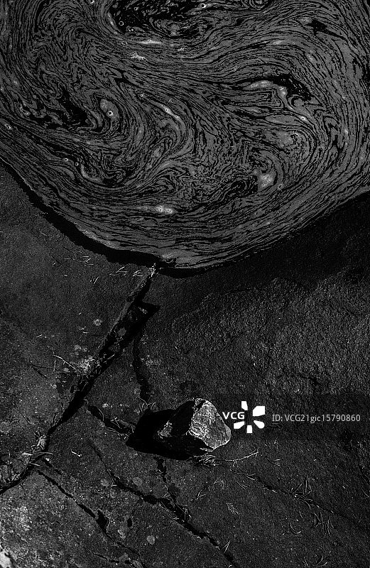 进退维谷图片素材