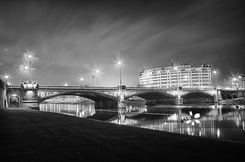 特伦特桥黑白照片图片素材