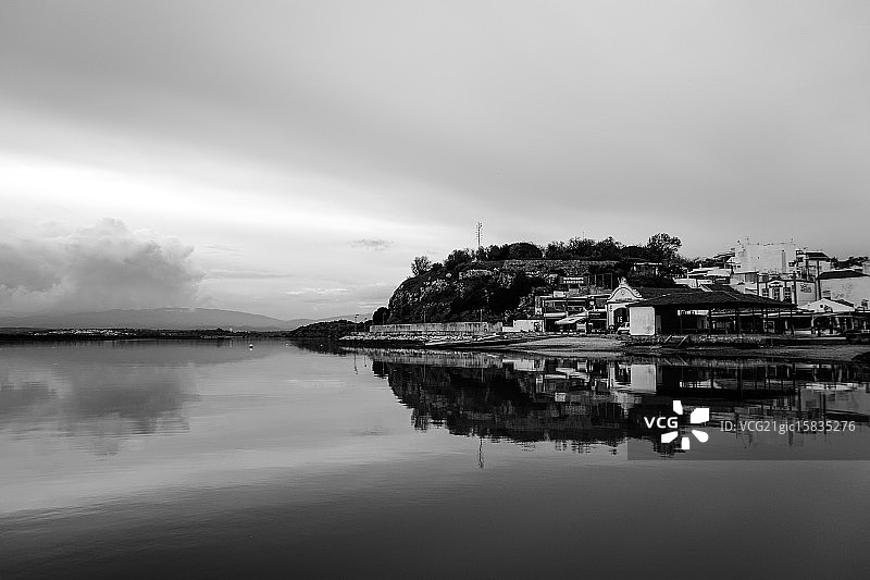 阿沃尔倒影图片素材