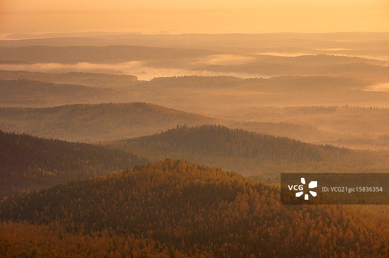 卡拉巴什的秋景图片素材