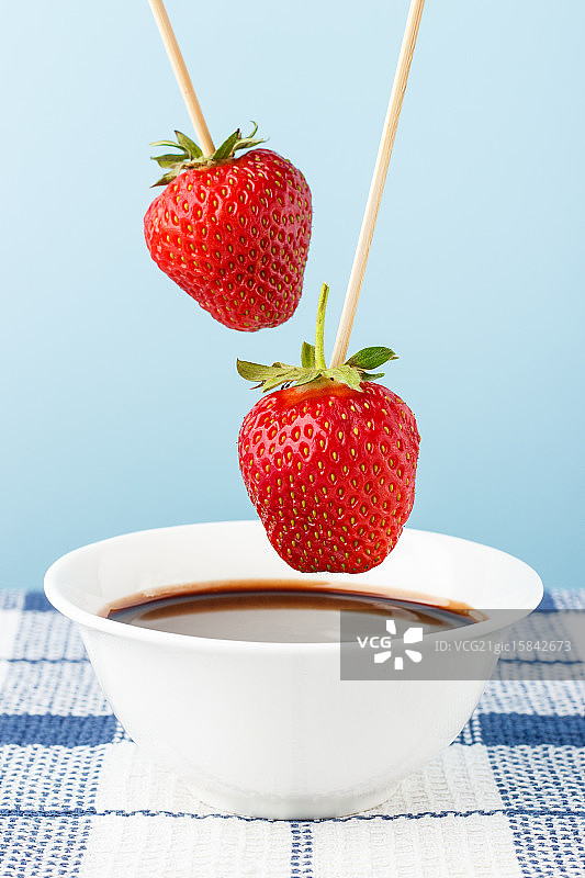 巧克力草莓图片素材