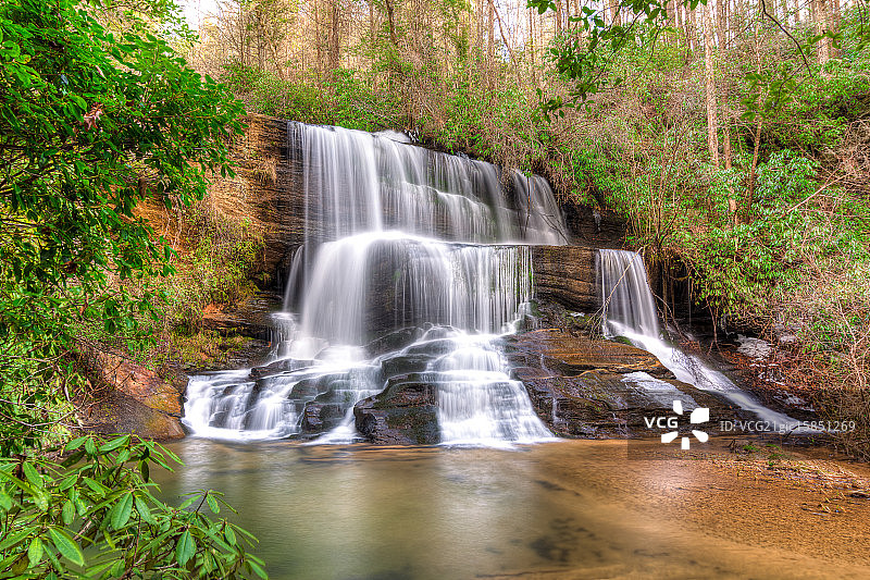 秋溪瀑布图片素材