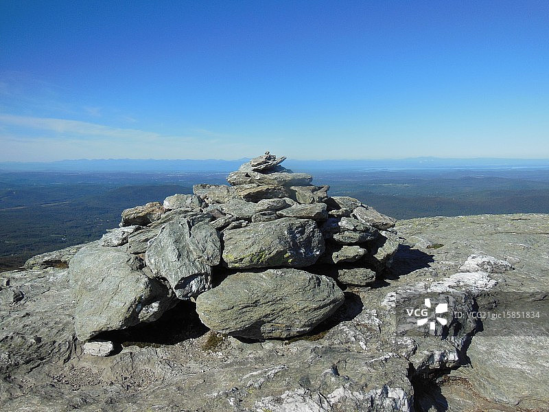 曼斯菲尔德山上的岩石神殿图片素材