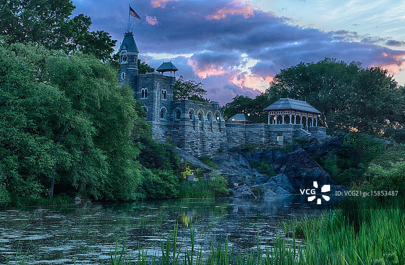 中央公园的眺望台城堡图片素材