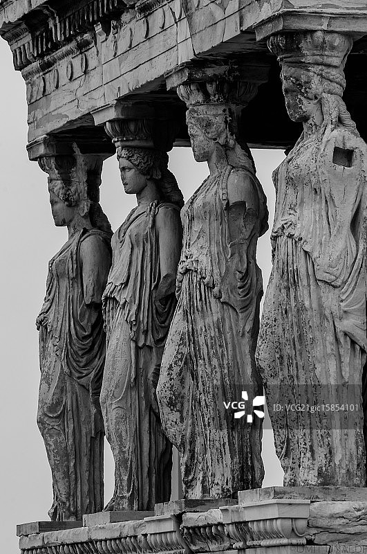 四个女人图片素材