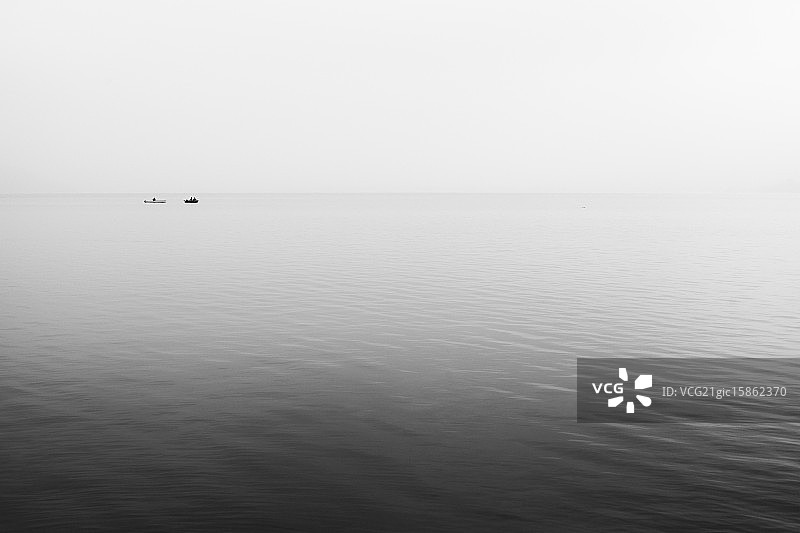 阿讷西雾蒙蒙的早晨图片素材