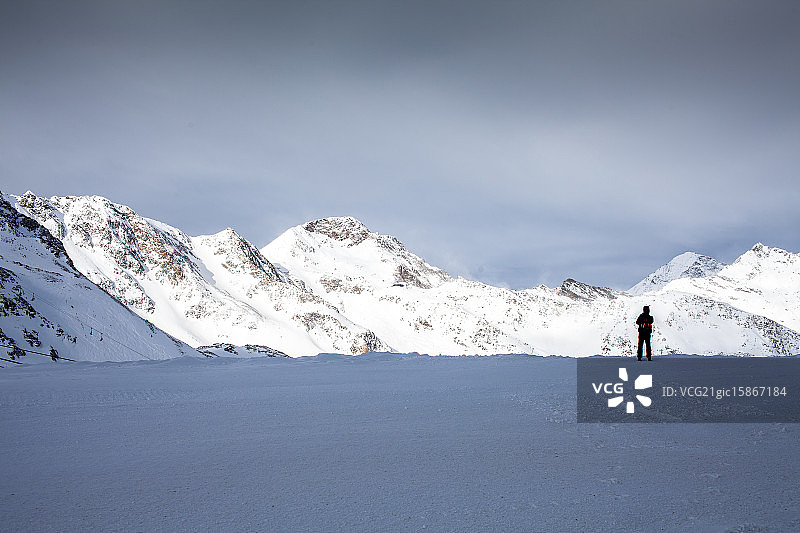 顶峰上的孤独，因斯布鲁克图片素材