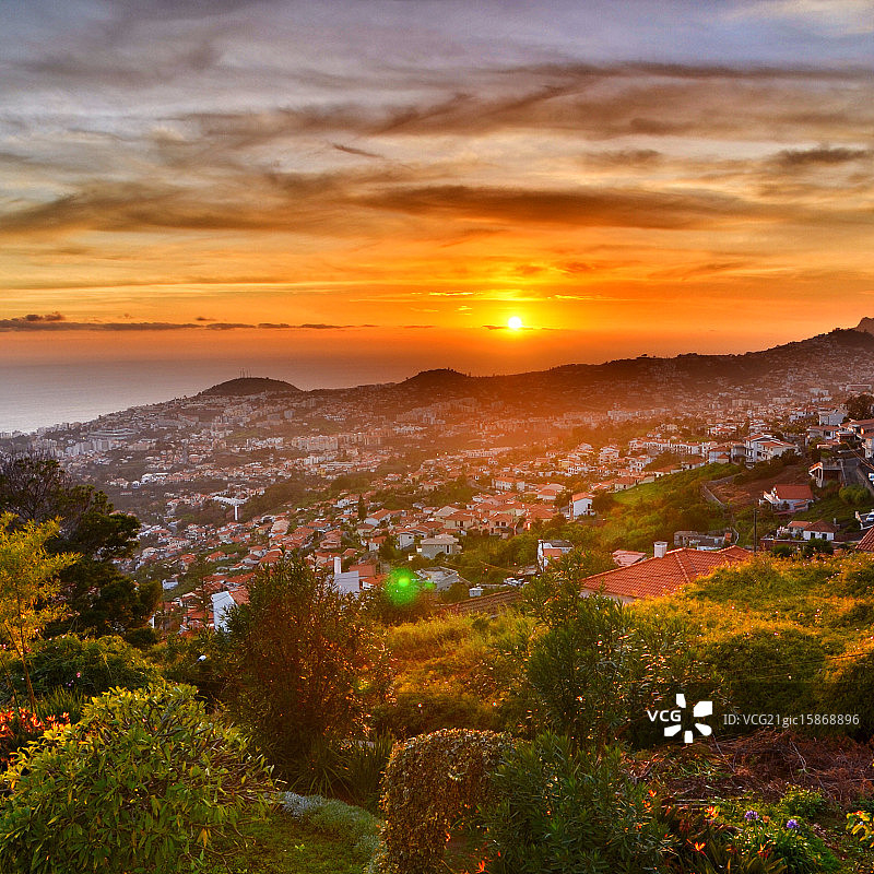 丰沙尔日落——马德拉岛图片素材
