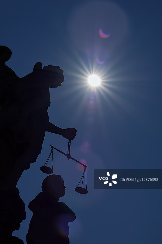 日偏食图片素材