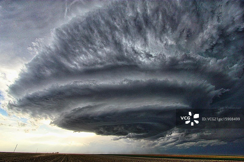 旋转的科罗拉多超级单体雷暴图片素材