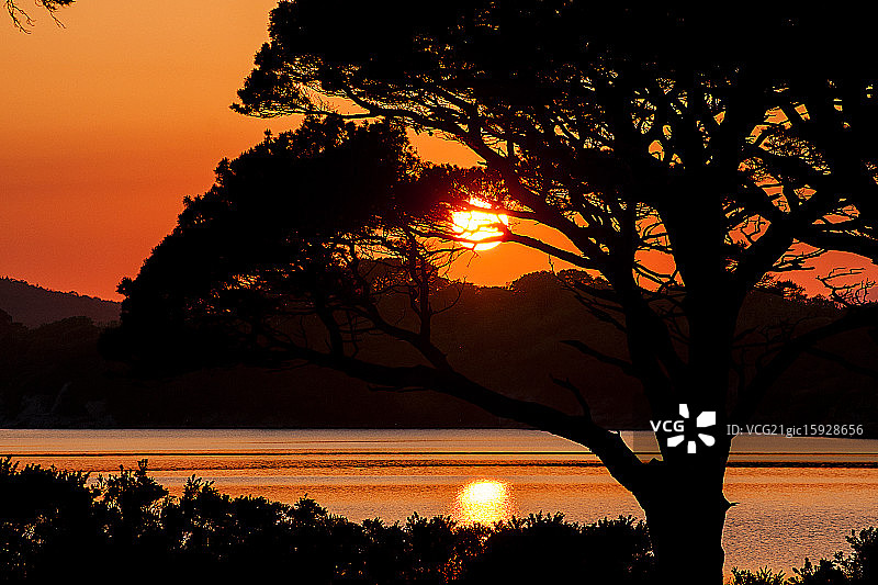 基拉尼的日落美景图片素材