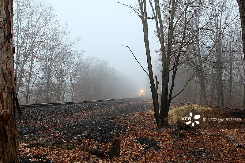 火车来了图片素材