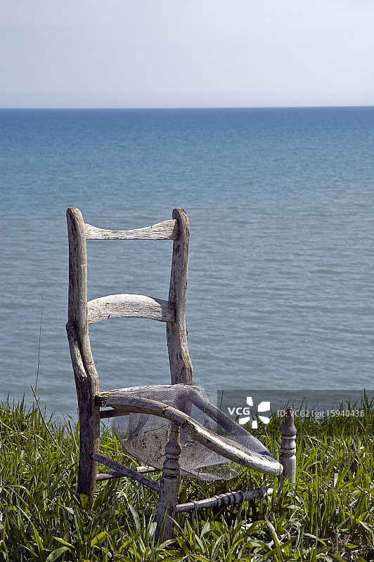 伊利湖边的椅子图片素材