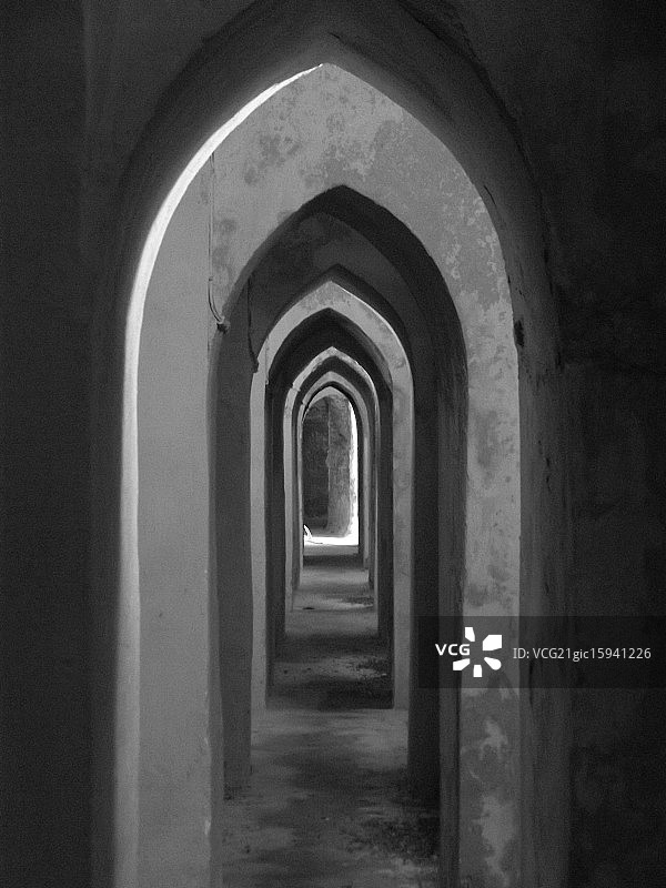 摩尔式通道图片素材