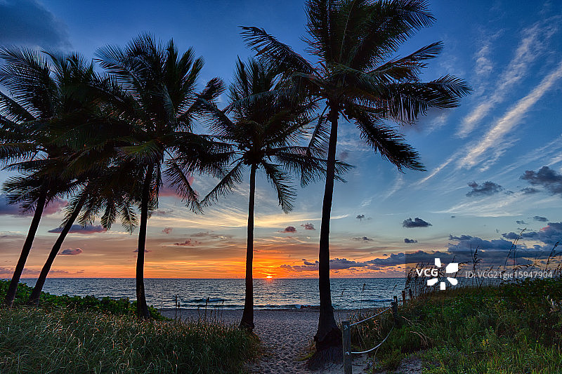 迪尔菲尔德海滩日出图片素材