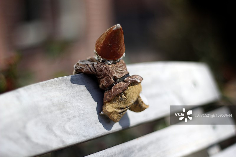 悬挂小矮人图片素材