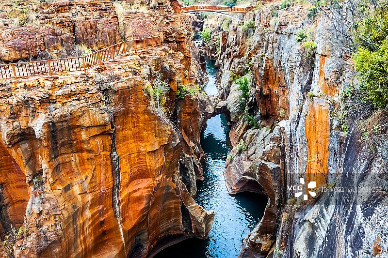南非布莱德河峡谷的坑洼图片素材