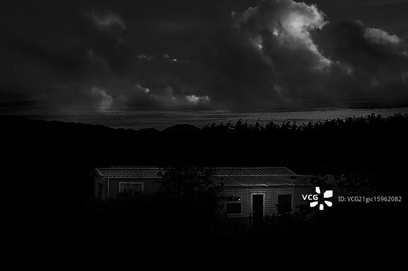 林中小屋图片素材