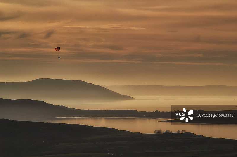 滑翔伞的天堂图片素材