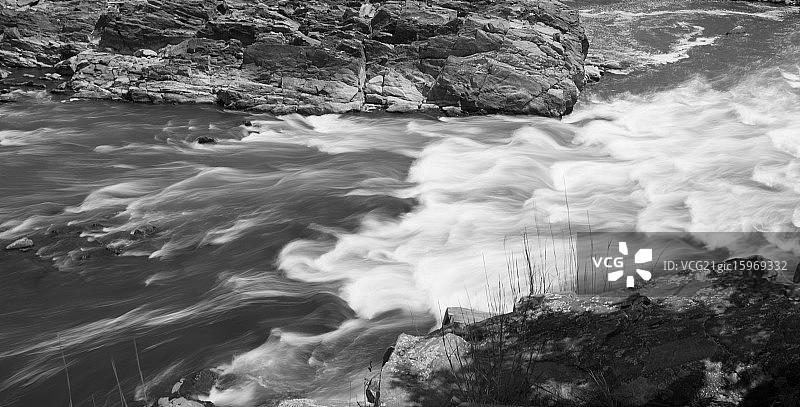大瀑布附近的波托马克河图片素材