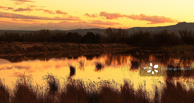 卡尼古山日落图片素材