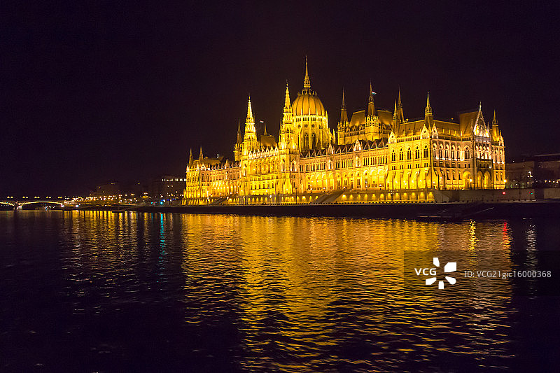 金色布达佩斯图片素材
