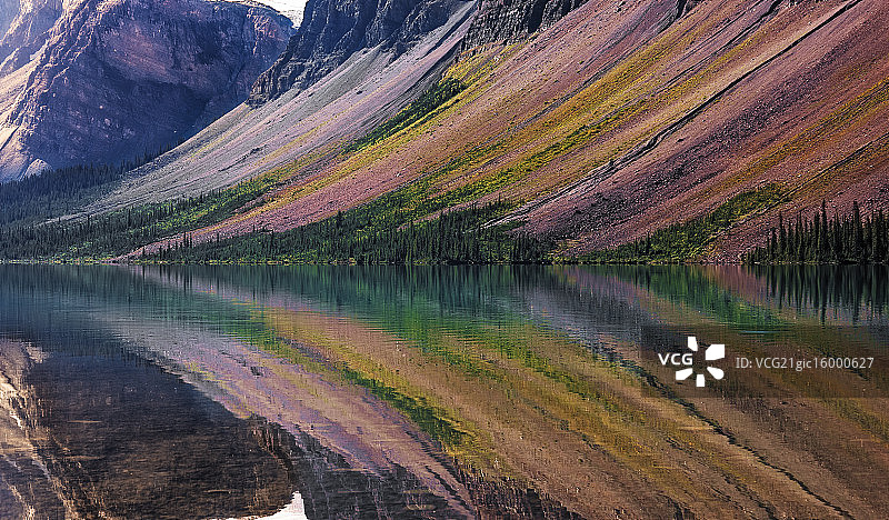 弓湖倒影图片素材