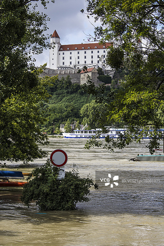 布拉迪斯拉发的洪水图片素材