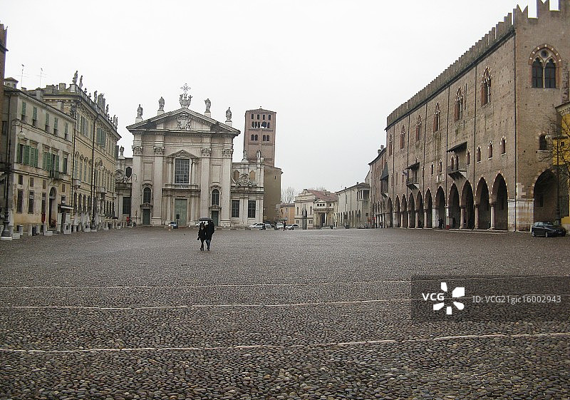 曼托瓦索德罗广场图片素材