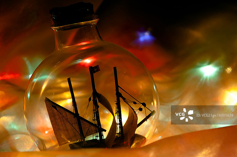 瓶中船图片素材