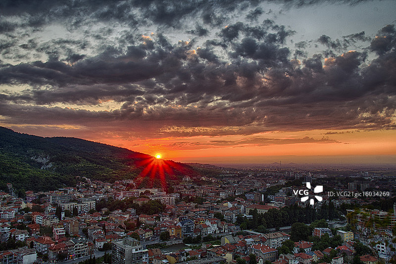 保加利亚阿塞诺夫格勒日落图片素材