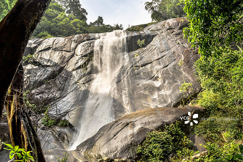 马来西亚兰卡威的瀑布图片素材