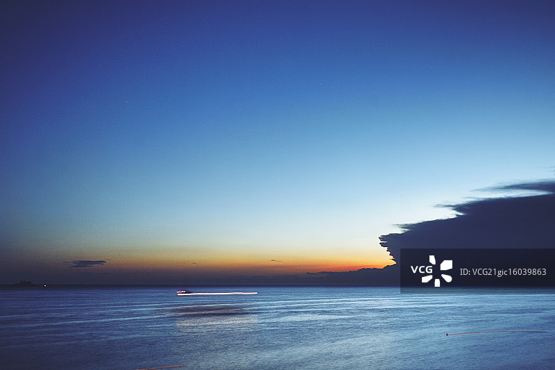 暴风雨即将来临图片素材