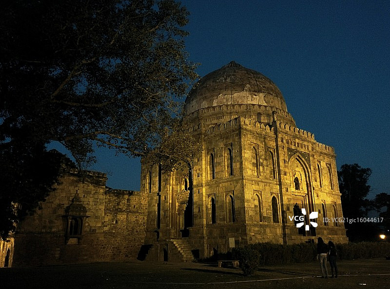 带坟墓的花园图片素材