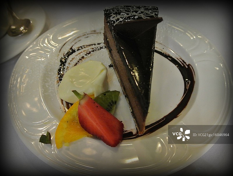 巧克力慕斯蛋糕图片素材