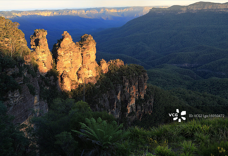 蓝山三姐妹峰图片素材