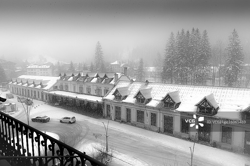 在霞慕尼滑雪图片素材