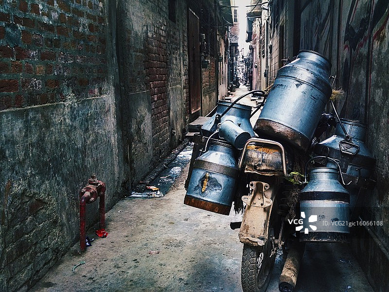 送奶工的自行车图片素材