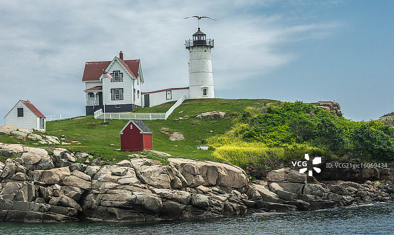 纳布尔灯塔与海鸥图片素材