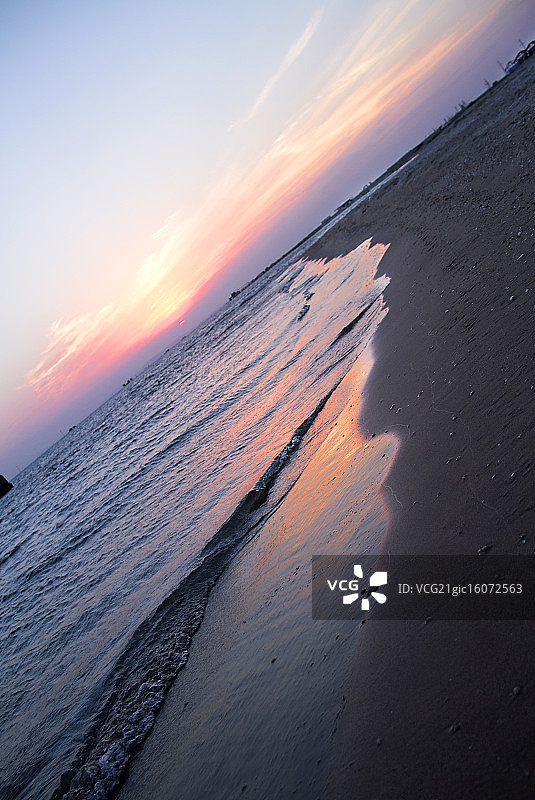 里海的日落图片素材