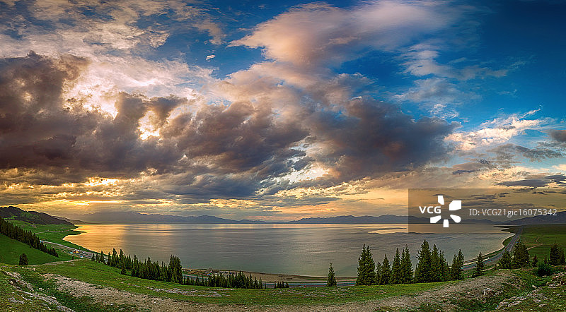赛里木湖图片素材