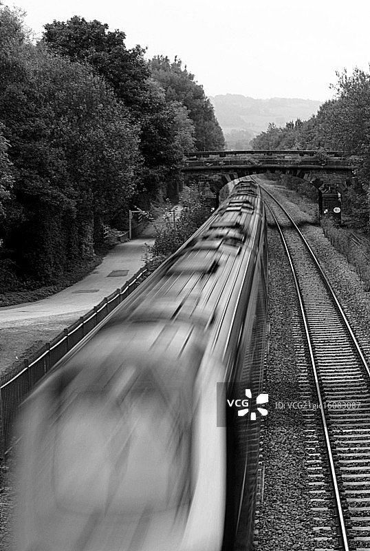 行驶中的火车图片素材