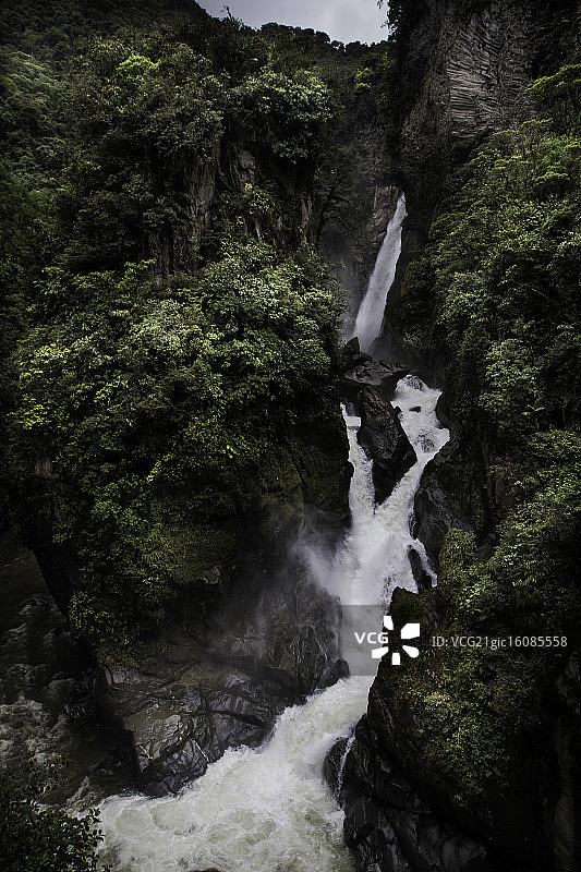 魔鬼水壶瀑布图片素材