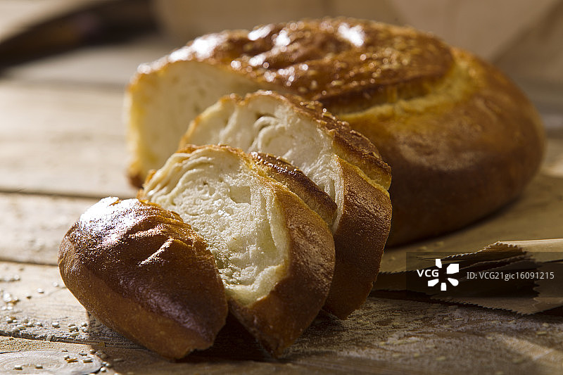 带芝麻的小麦面包图片素材