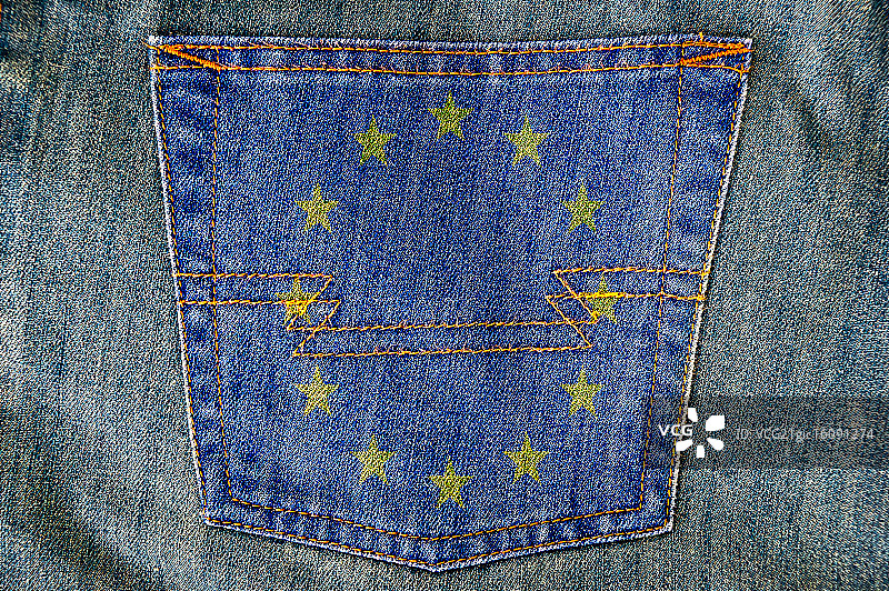 图案旗上的牛仔裤后口袋图片素材