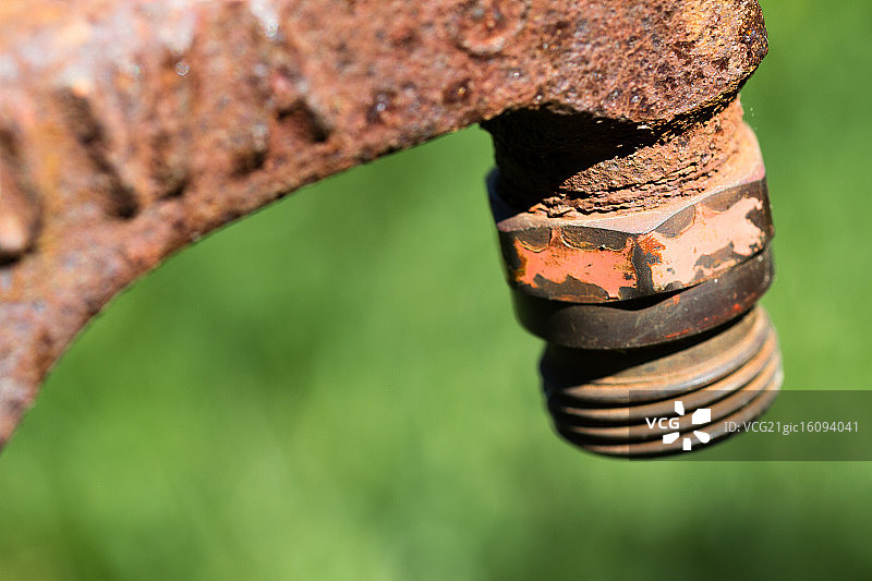 生锈的泵图片素材