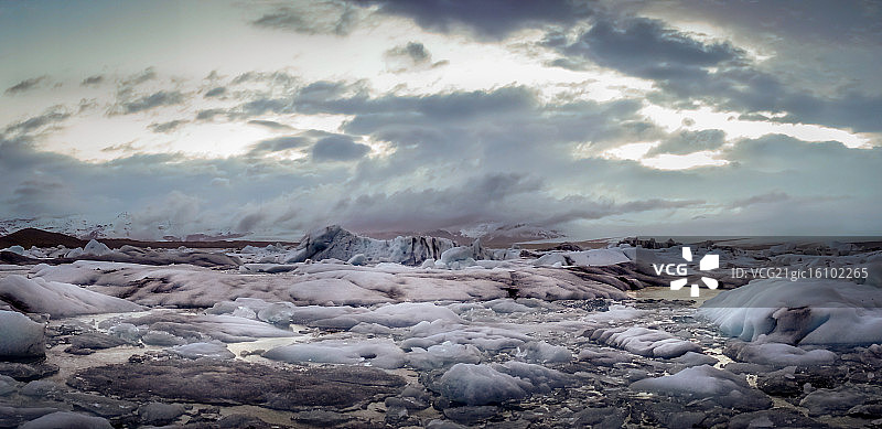 冰岛杰古沙龙冰川泻湖图片素材